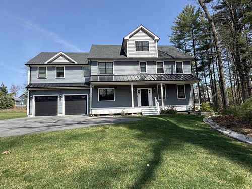 2 Lincoln Ct, Medfield, MA, 02052-1668 | Card Image