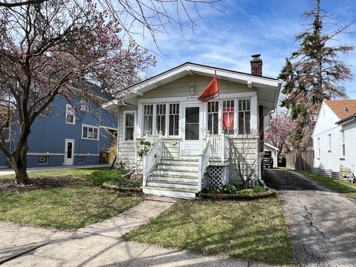 636 N Stone Ave, La Grange Park, IL, 60526-5526 | Card Image