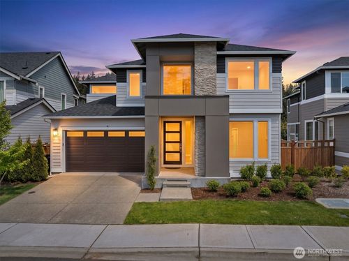 8586 121st Pl Se, Newcastle, WA, 98056-4410 | Card Image