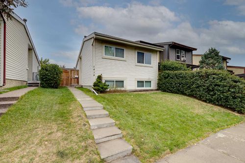 1418 Ranchlands Way Nw, Calgary, AB, T3G1R2 | Card Image