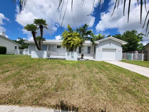 9749-9749 Sw 213th Ter, Cutler Bay, FL, 33189-3734 | Card Image