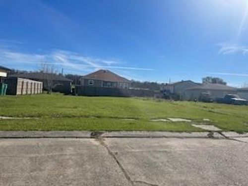 6569 Benedict Dr, Marrero, LA, 70072-4610 | Card Image
