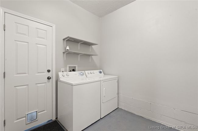 1790 Elmview Dr, Home with 2 bedrooms, 1 bathrooms and null parking in New Albany IN | Image 29