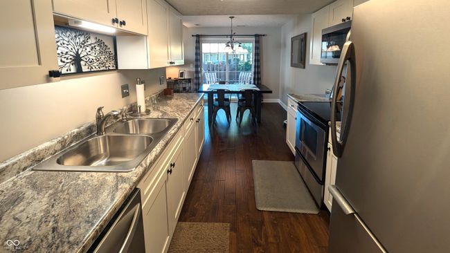 7433 Prairie Lake Dr, Condo with 1 bedrooms, 2 bathrooms and null parking in Indianapolis IN | Image 13