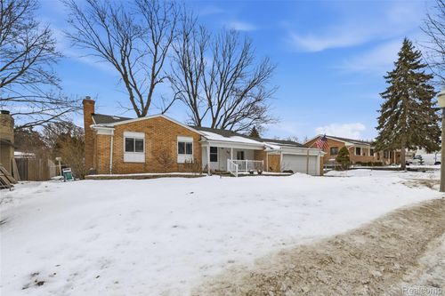 6115 Marscot Dr, Lansing, MI, 48911-6022 | Card Image