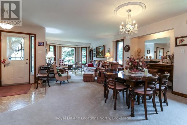 3 Kelley Cres, House other with 4 bedrooms, 3 bathrooms and 8 parking in Wasaga Beach ON | Image 7