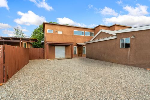 3327 Caminito Quintana, Santa Fe, NM, 87507-2889 | Card Image