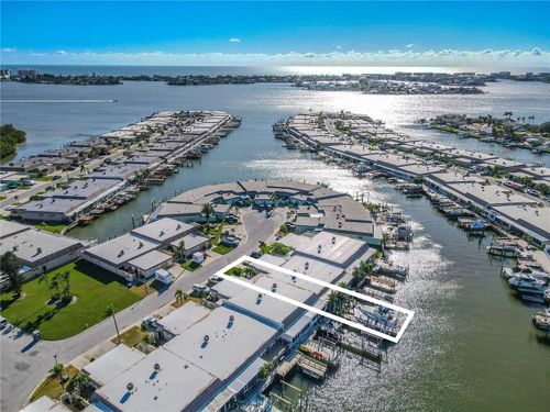 345 Boca Ciega Point Blvd, ST PETERSBURG, FL, 33708-2715 | Card Image