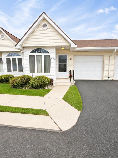 76-729 W Clark Street, Tecumseh, MI, 49286 | Card Image