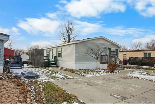 5317 Bart Dr, Casco, MI, 48064-4642 | Card Image