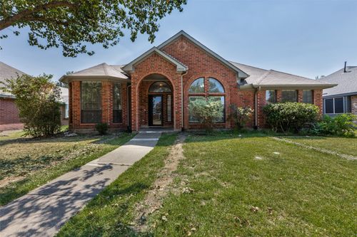 2403 Springfield Dr, Mesquite, TX, 75181-1781 | Card Image