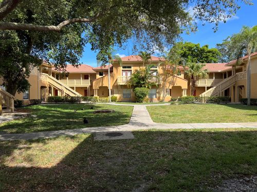 416-4751 Via Palm Lks, West Palm Beach, FL, 33417-1285 | Card Image