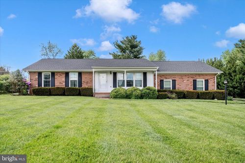 9496 Pocono Dr, FREDERICK, MD, 21702-2146 | Card Image