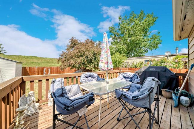 172 Big Hill Cir Se, House other with 3 bedrooms, 3 bathrooms and 2 parking in Airdrie AB | Image 39