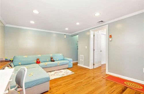10 Church Street, New York, NY, 11414 | Card Image