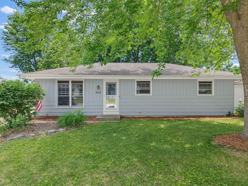 808 Memorial Drive, Kewaskum, WI, 53040 | Card Image