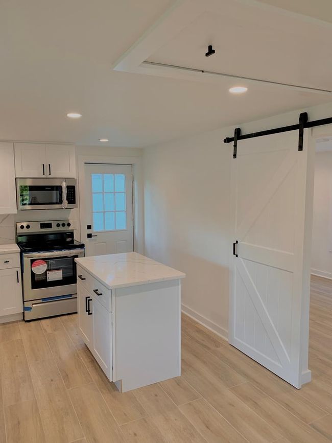 302 Nw 9th St, House other with 2 bedrooms, 1 bathrooms and 4 parking in Carrabelle FL | Image 14