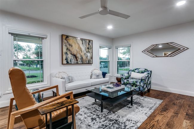 854 E Wall St, House other with 3 bedrooms, 2 bathrooms and null parking in Grapevine TX | Image 8