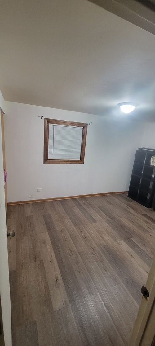 1939 Weston Ln, Schaumburg, IL, 60193-1179 | Card Image