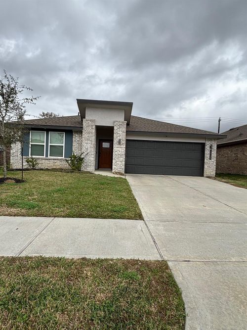 1715 Plantation Pl, Baytown, TX, 77523-2034 | Card Image