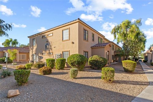 207-2041 Hussium Hills St, Las Vegas, NV, 89108-6448 | Card Image