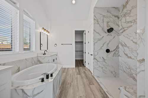 162 Topaz Cir, Dripping Springs, TX, 78620-2148 | Card Image