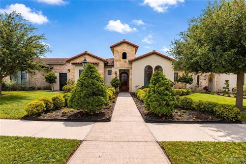 805 Grayson Ave, McAllen, TX, 78504-6579 | Card Image