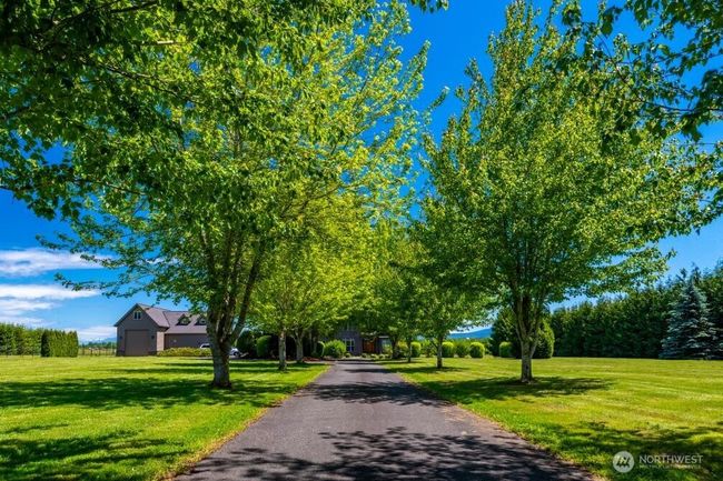 794 W Smith Rd, House other with 4 bedrooms, 5 bathrooms and 4 parking in Bellingham WA | Image 25
