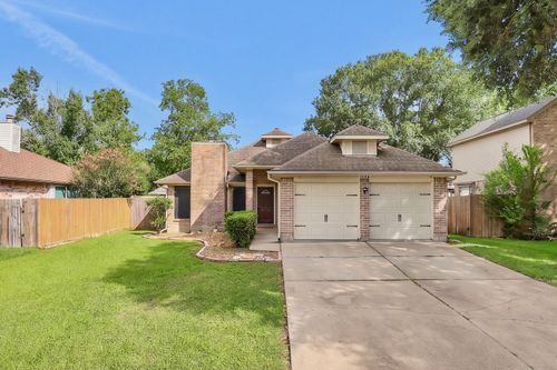 2514 S Mission Cir, Friendswood, TX, 77546-5941 | Card Image