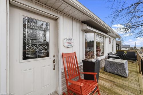 18 Westmoreland Lane, Selkirk, ON, N0A1P0 | Card Image