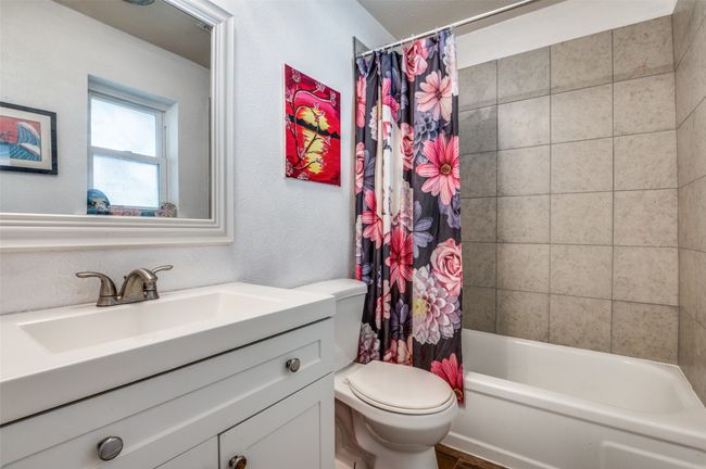 Private bathroom adjoined to 2nd bedroom | Image 19