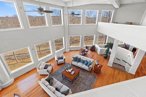 7906 W Farm Road 94, Willard, MO, 65781-8304 | Card Image