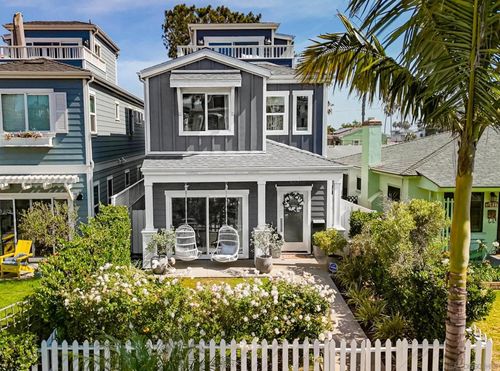 835 Beryl St., San Diego, CA, 92109 | Card Image