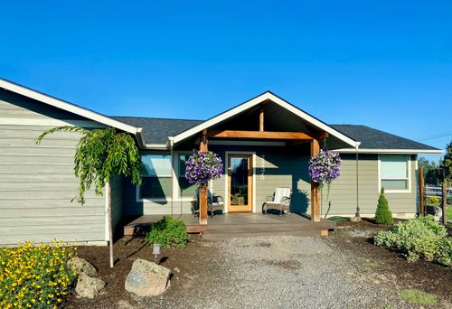 22475 Rickard Rd, Bend, OR, 97702-9232 | Card Image