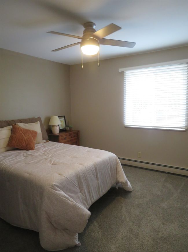 APT-1 - 714 #1 Kiwanis Dr, Condo with 2 bedrooms, 1 bathrooms and null parking in Freeport IL | Image 12
