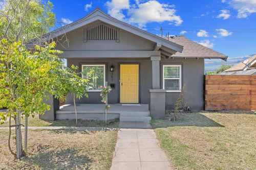 1247 N Ferger Ave, Fresno, CA, 93728-1601 | Card Image
