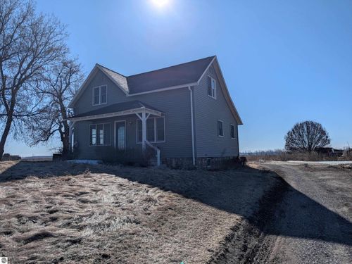 3818 E Hammel Beach Rd, Au Gres, MI, 48703-9764 | Card Image