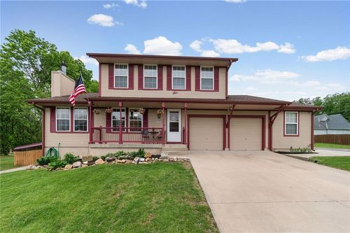 15707 E 3rd Terrace Court S, Independence, MO, 64050 | Card Image