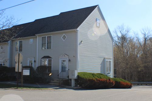 6-15 Elm St, Derry, NH, 03038-3203 | Card Image