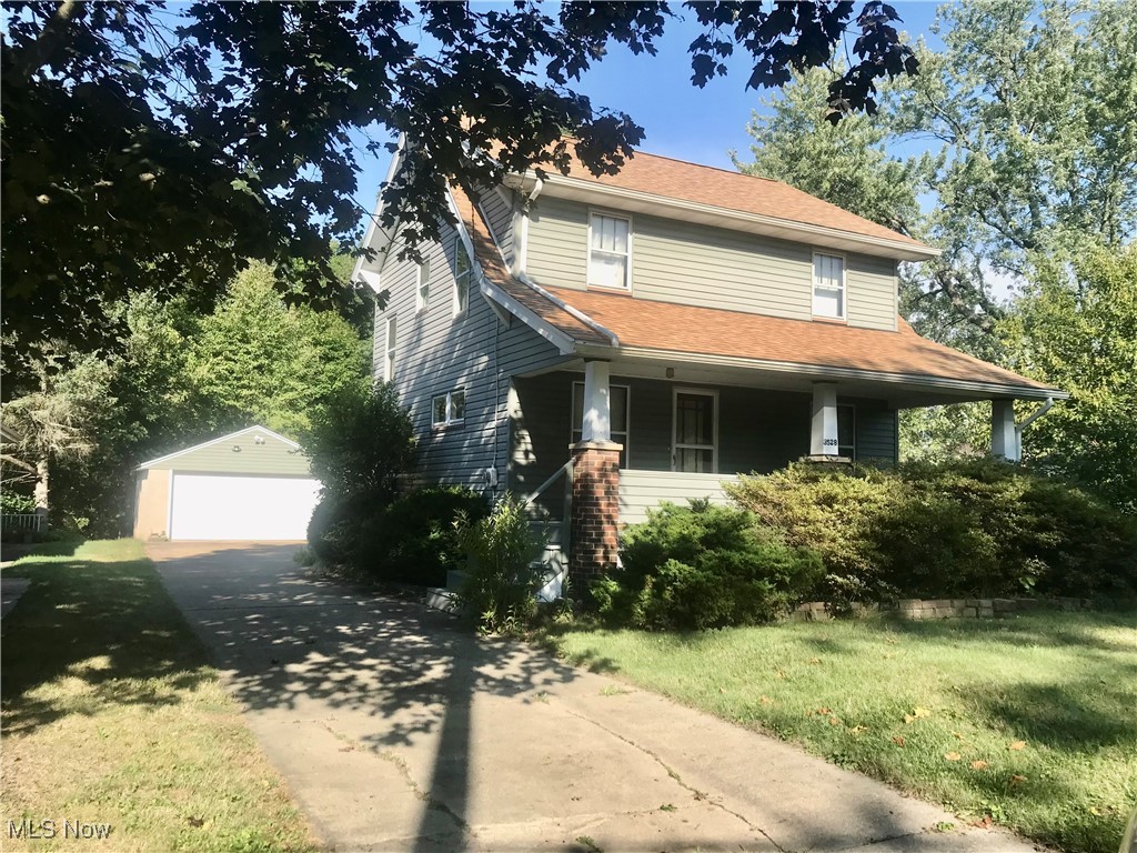 Shirley Rd, Youngstown, OH 44502