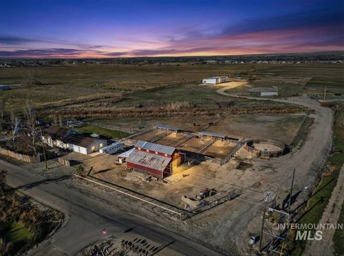 2588 W Sales Yard Rd, Emmett, ID, 83617-9420 | Card Image