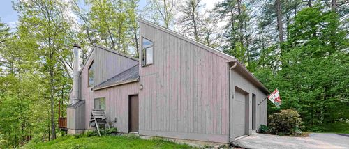 44 Coburn Woods Dr, Nashua, NH, 03063-2845 | Card Image