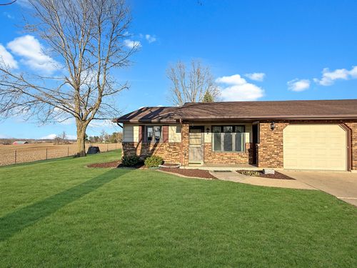 2-654 N Star Dr, LENA, IL, 61048-9226 | Card Image