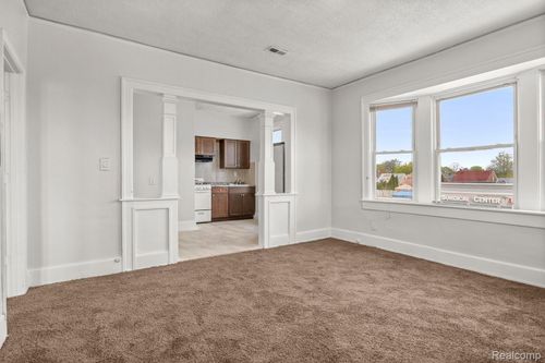 6203 Chase Rd, Dearborn, MI, 48126-2107 | Card Image