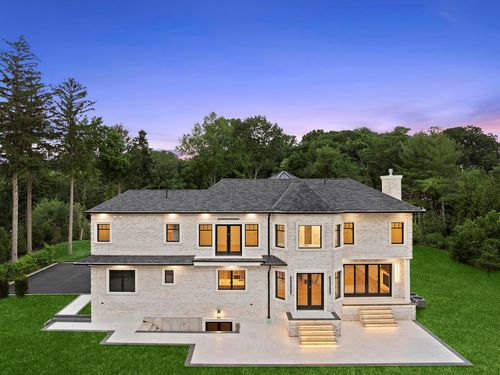 26 Saint Andrews Ct, Old Westbury, NY, 11568-1710 | Card Image