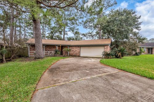 10002 Pinehurst St, Baytown, TX, 77521-5038 | Card Image