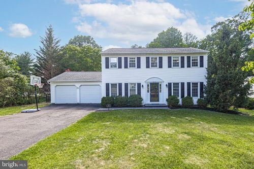 3715 Windridge Dr, DOYLESTOWN, PA, 18902-5432 | Card Image