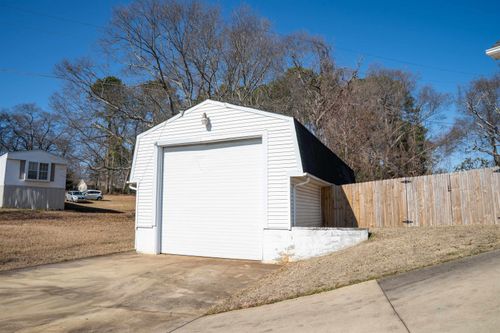 245 Augusta Rd, spartanburg, SC, 29301-3632 | Card Image