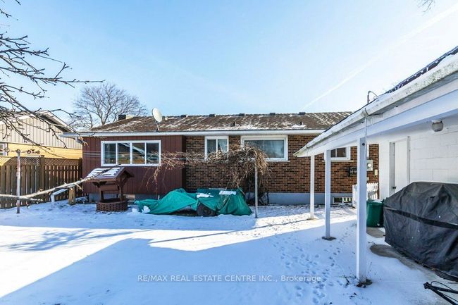 58 Gail St, House other with 3 bedrooms, 2 bathrooms and 3 parking in Cambridge ON | Image 35