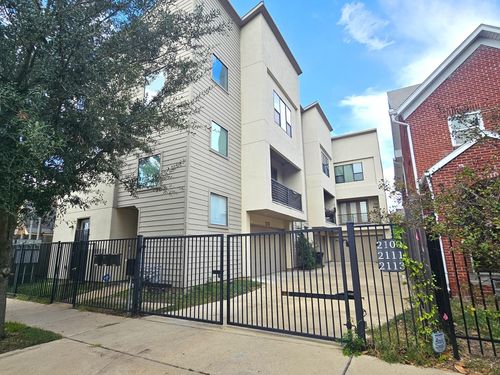 2113 Winbern St, Houston, TX, 77004-4339 | Card Image